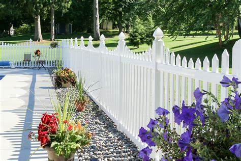 Modern vinyl fencing by Lakeland Fencing Pro, offering durability and low maintenance.